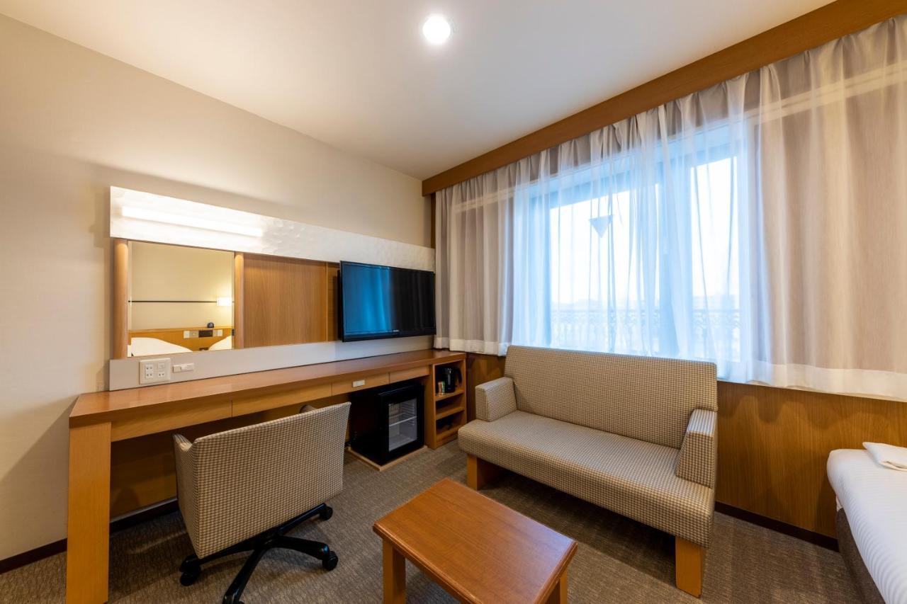Jr Clement Inn Himeji Extérieur photo